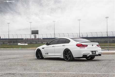 Perfect Color Combo: White BMW 6-Series on Matte Black Avant Garde ...