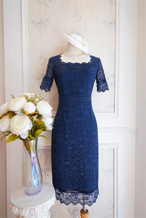 the-midnight-blue-lace-dress