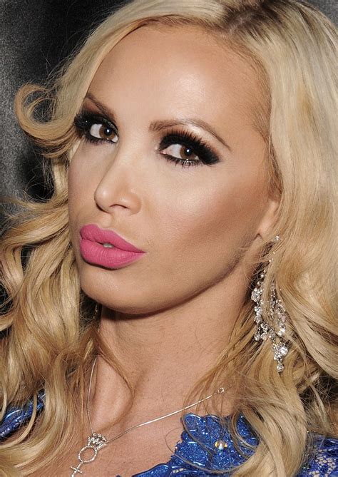 File Nikki Benz 2014 Cropped Wikimedia Commons