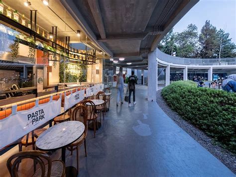 Rekomendasi Tempat Makan Di Dalam Taman Literasi Blok M Yang Wajib