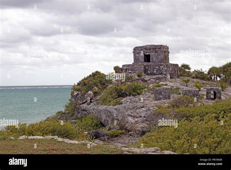 Impressive mayan temple in Tulum, Mexico Stock Photo - Alamy