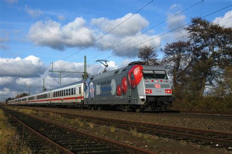 DB Fernverkehr 101 144 Hertha BSC Mit IC 2311 Hamburg Altona