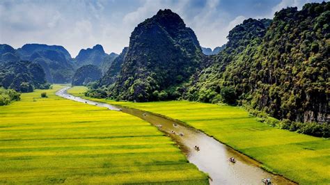 Book a 1-Day Tour to Ninh Binh From Hanoi With a Local Guide