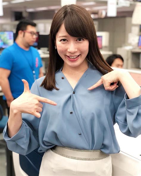 宇内梨沙 Tbsアナウンサー さんはinstagramを利用しています 「トップスが個性的！ くしゃっと着ているように 見えて正しいようです👌 News23の本日の衣装 トップスが