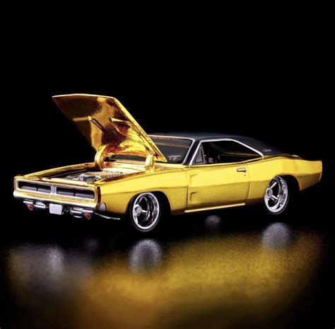 Hot Wheels Collectors Rlc Exclusive Dodge Charger R T Yellow Aukro