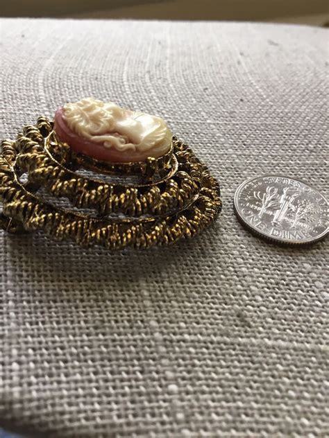 Vintage Gerrys Raised Gold Tone Rope Cameo Brooch Stunning Ebay