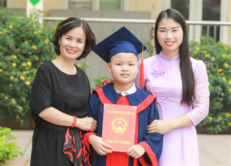 Nam sinh thi đỗ 6 trường THCS là thủ khoa 2 trường hot ở Hà Nội