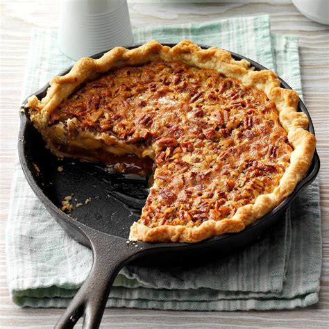 Pecan Cream Cheese Pie Recipe: How to Make It