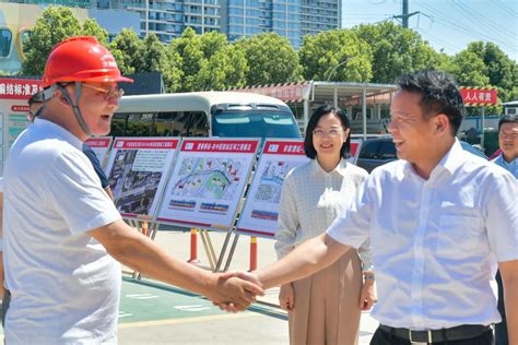 象山县四套班子领导莅临宏润高温慰问 公司新闻 宏润建设集团股份有限公司