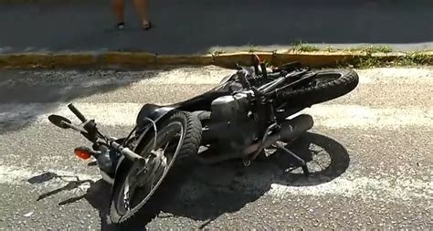 Homem Suspeito De Roubar Moto Foge E Morre Em Acidente Minutos Depois