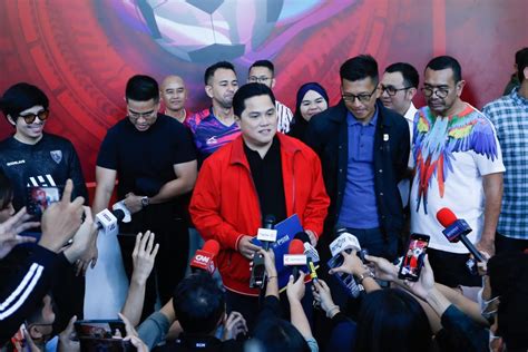 Calonkan Diri Jadi Ketua Pssi Erick Thohir Siapapun Yang Buat Sepak Bola Tak Bersih Hati Hati