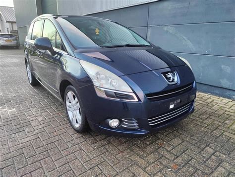 Peugeot 5008 16 Thp Blue Lease Executive 7p 2011 Benzine Occasion Te Koop Op Autowereldnl