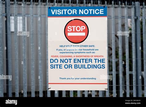 sign    visitors  report  office sign