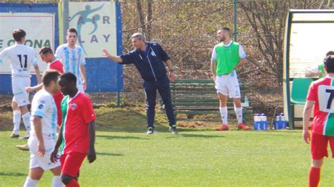 Calcio Juniores Playout Fbc Saronno Insegue La Salvezza A Porlezza