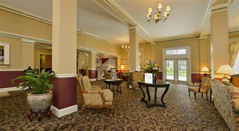 Bar Harbor Inn and Spa,Acadia National Park:Photos,Reviews,Deals