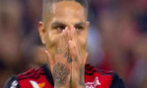 Paolo Guerrero La Gran Jugada Que Casi Termina En Un Golazo Con