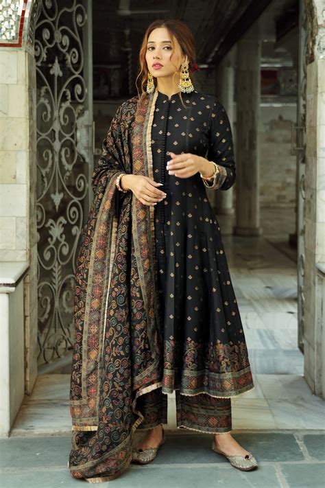 Buy Black Vegan Silk Lining Shantoon Woven Floral Motifs The Makhmoor