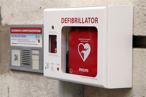 Ffentlicher Defibrillator Hermanngasse Presse Service