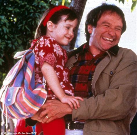 Robin Williams Daughter In Mrs Doubtfire Mara Wilson Writes