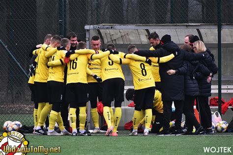 Widzewiacy wyruszają na pierwsze zimowe zgrupowanie WidzewToMy