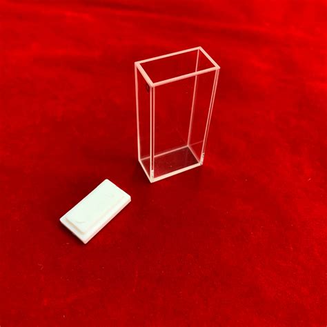 Clear Optical Glass Cuvette Spectrophotometer 7ml Quartz Glass Cuvette