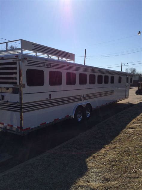 Turnbow Custom Horse Trailers - Slant Load | Oklahoma