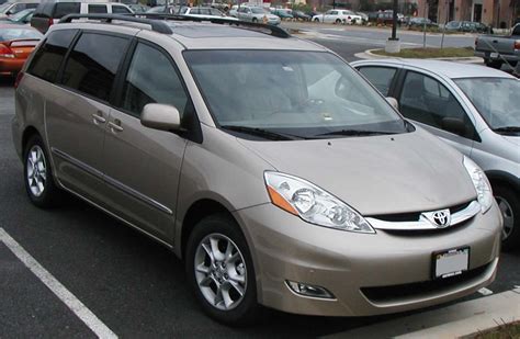 2006 Toyota Sienna - Information and photos - MOMENTcar