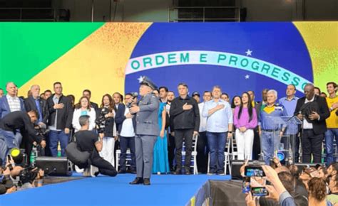 Partido Republicanos oficializa apoio à candidatura de Jair Bolsonaro