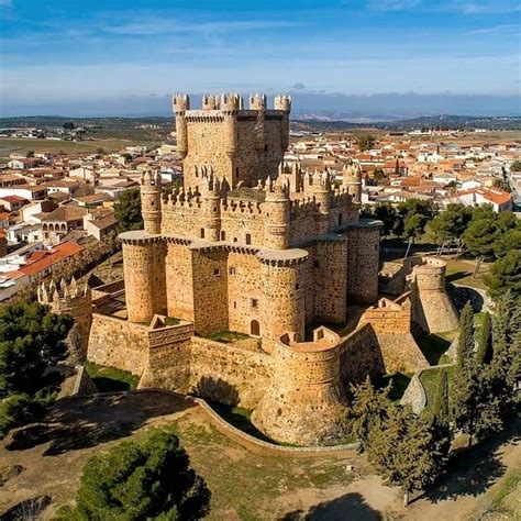 Castillo De Guadamur Toledo Castilla La Mancha España Castle