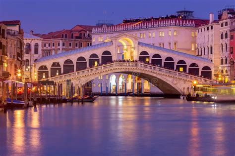 Venice. Rialto Bridge at Sunset. Stock Image - Image of famous, rialto ...