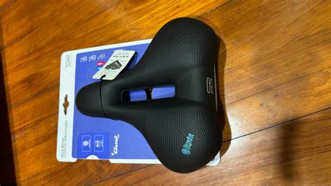 Selle Royal Float Relaxed Slow Fit Foam Saddle Sports Equipment