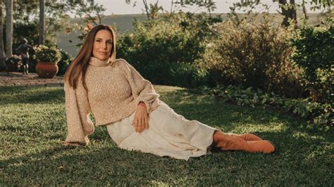 Ivete Sangalo lança disco Onda Boa colaborações de IZA Gloria