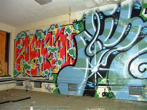 Graffiti - Abandoned Hospital (Presidio, San Francisco)