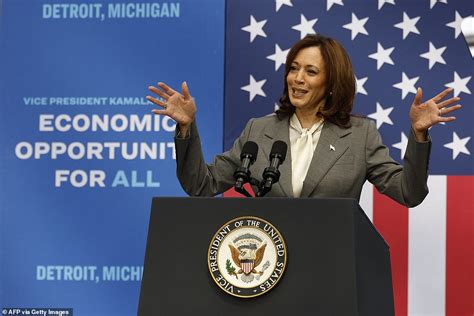 Kamala Harris Announces 55b Effort To Help Combat Us Homeless Crisis