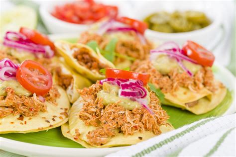 Simple One Pot Chicken Tinga On The Table