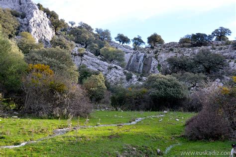 No hay más agua que la que llueve. Paisajes gaditanos del agua. | Euskádiz