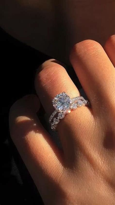 30 Uncommonly Beautiful Diamond Wedding Rings Artofit