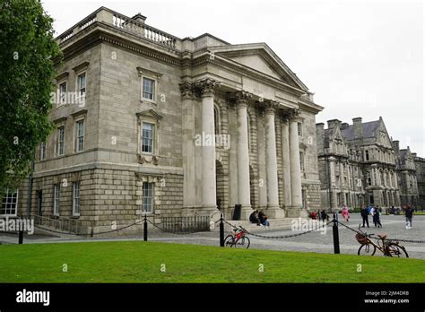 Chapel Trinity College Coláiste Na Tríonóide Dublin Baile Átha