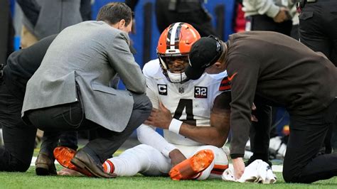 Browns’ Watson exits game for unknown reason | Owensboro Radio