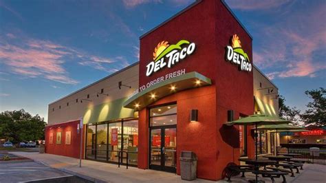 Del Taco Menu Prices With Calories [Updated 2024] - TheFoodXP