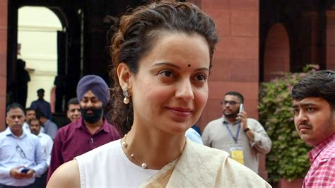 Internet Trolls Kangana Ranaut For Asking Why Rahul Gandhi Is Leader Of