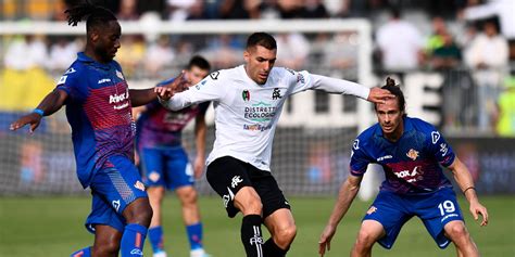 Spezia Cremonese Un Punto A Testa Per Gotti E Alvini