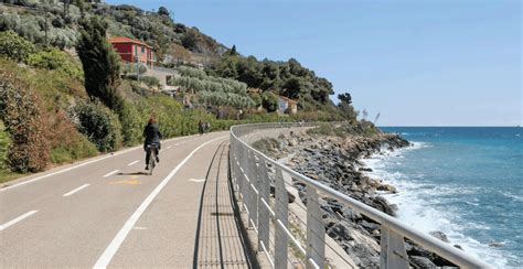 La Ciclabile Della Riviera Dei Fiori Hotel Bel Soggiorno