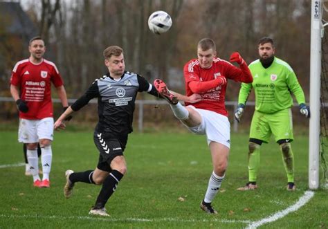 Fu Ball Sv Wasbek Feiert Klaren Sieg Im Topspiel Gegen Wahlstedt Shz