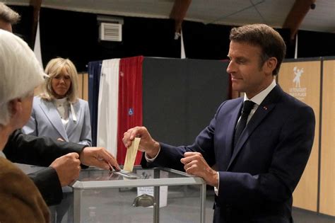 Emmanuel Macron Lidera Elecciones Legislativas En Francia Rcn Radio