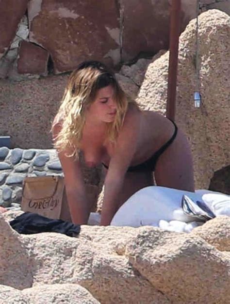 Rumer Willis Tallulah Willis Topless Boobs Bikini Candids In Cabo San