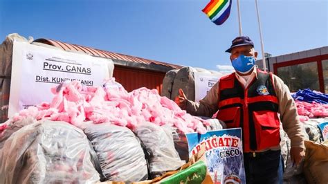 Gobierno Regional Cusco Distribuye Kits De Abrigo A Poblaci N De