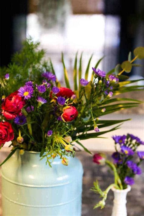 How To Make Cheap Grocery Store Flowers Look Expensive Love Renovations