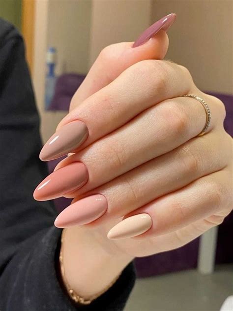 Frensh Nails Soft Nails Neutral Nails Chic Nails Dark Nude Nails