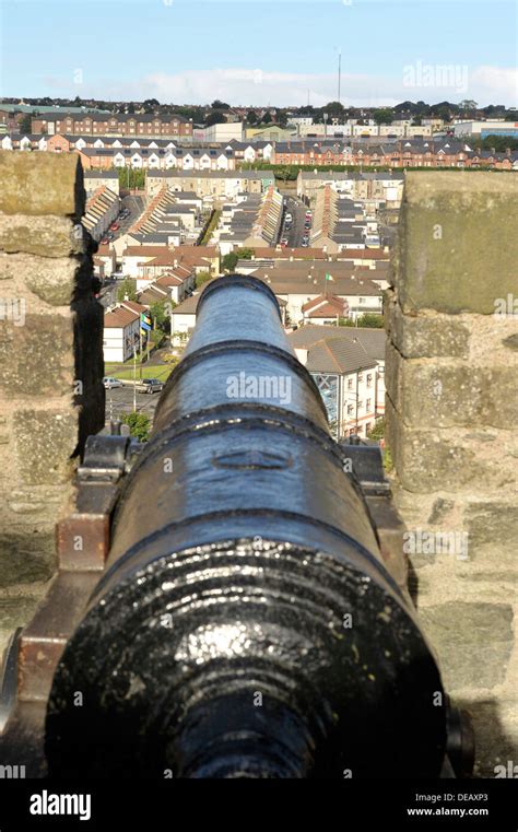 Siege Of Derry Hi Res Stock Photography And Images Alamy